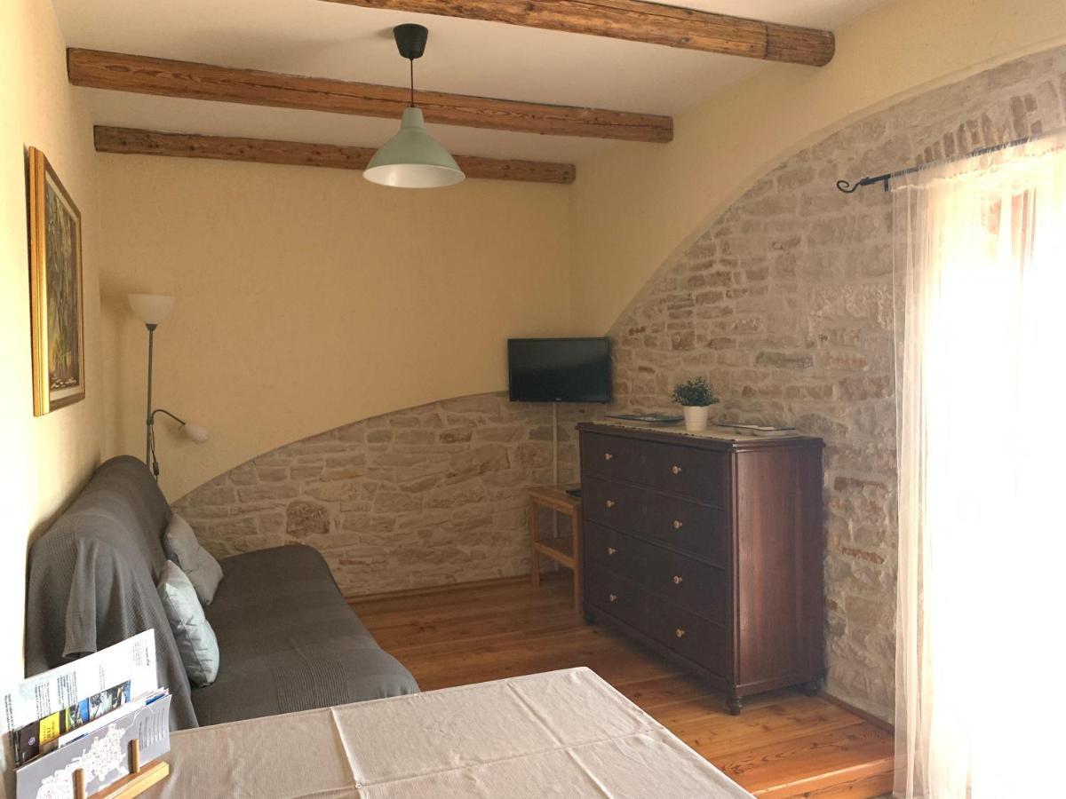 Ližnjan Apartments Ceh מראה חיצוני תמונה