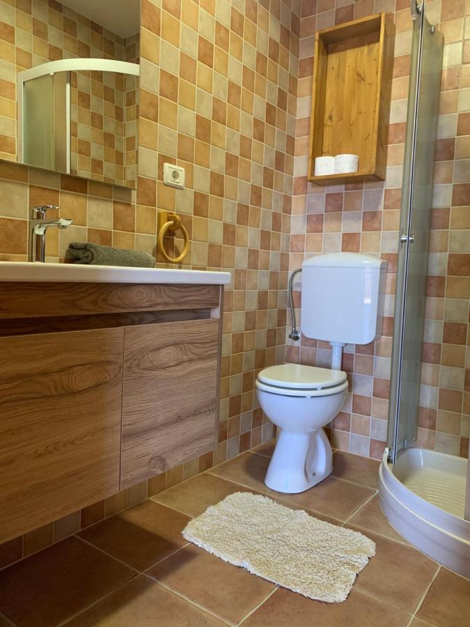 Ližnjan Apartments Ceh מראה חיצוני תמונה