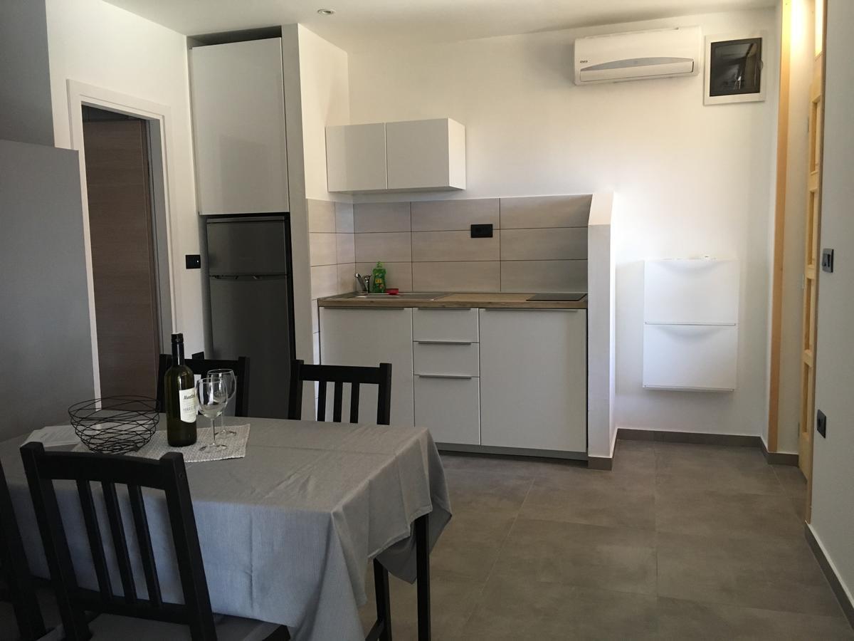Ližnjan Apartments Ceh מראה חיצוני תמונה