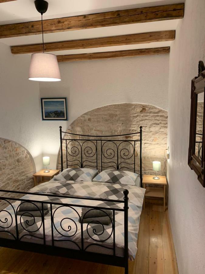 Ližnjan Apartments Ceh מראה חיצוני תמונה